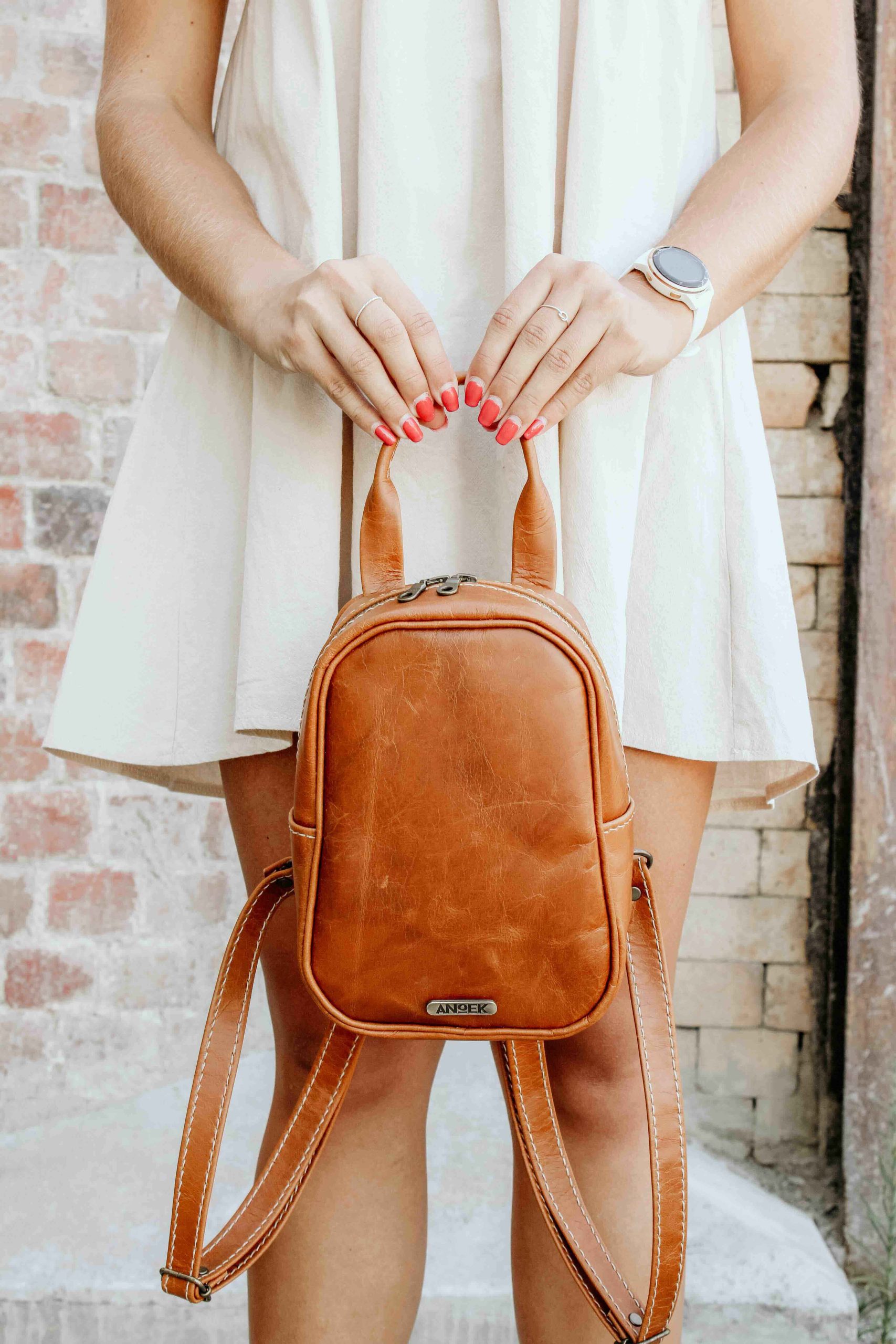 SMALL BACKPACK Anoek Leather